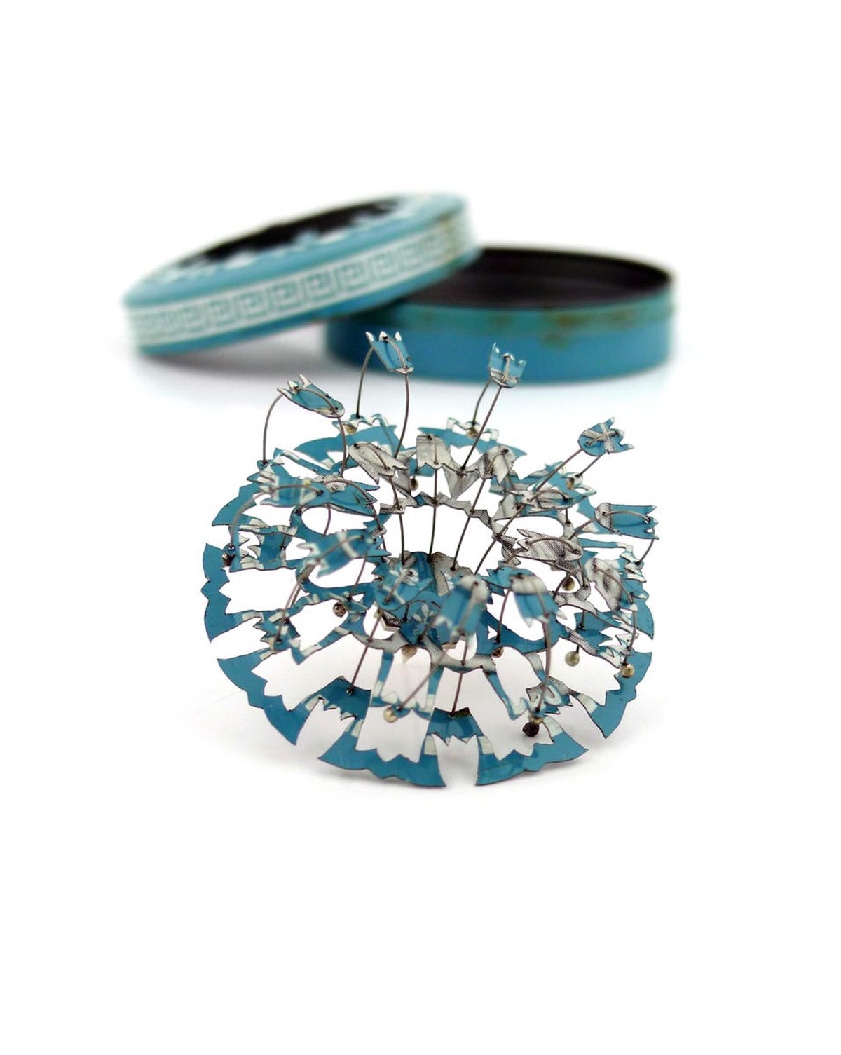 Blue Tin Set — image 2 of 4
