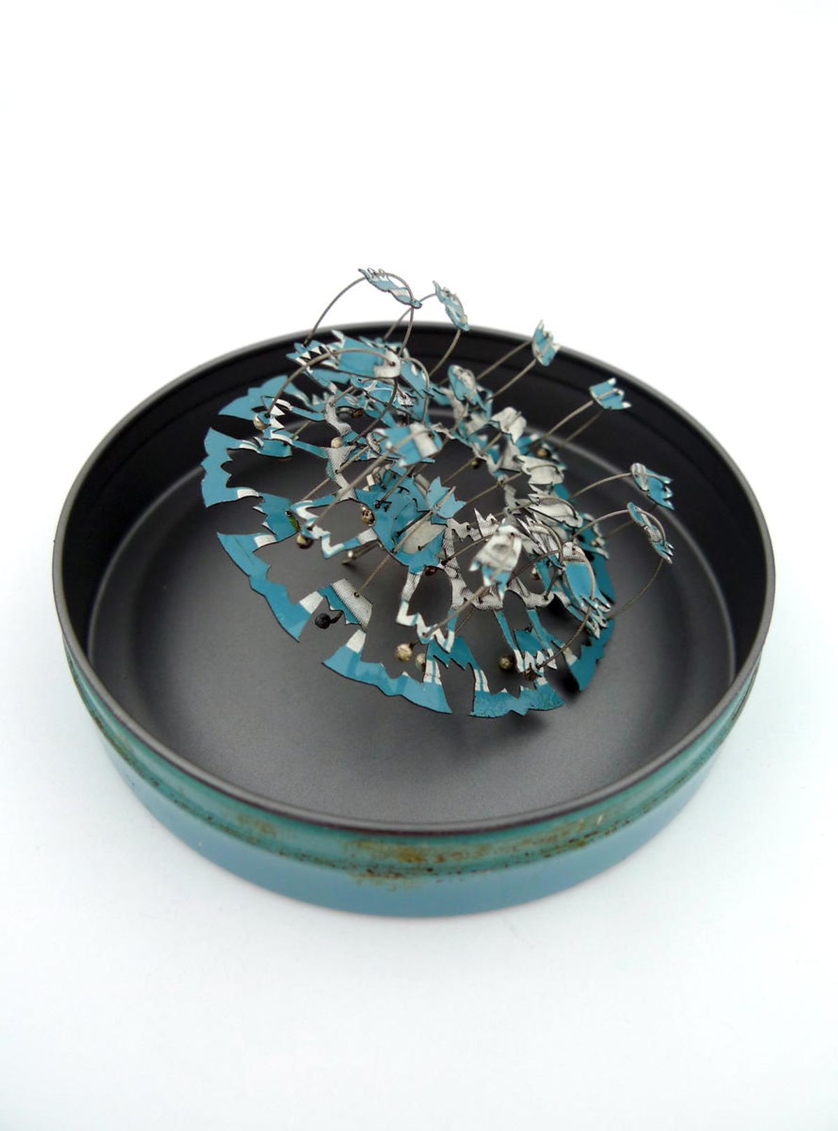 Blue Tin Set — image 3 of 4
