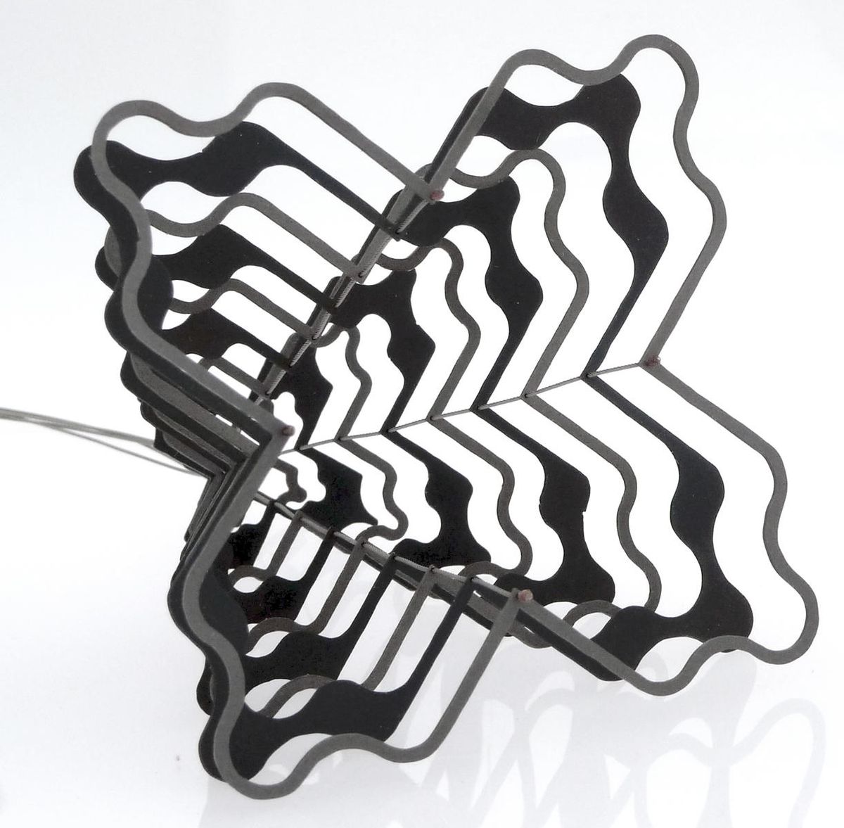 Planar Iteration 1 — image 1 of 3