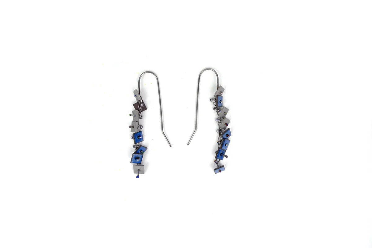 no - earrings — image 1 of 2