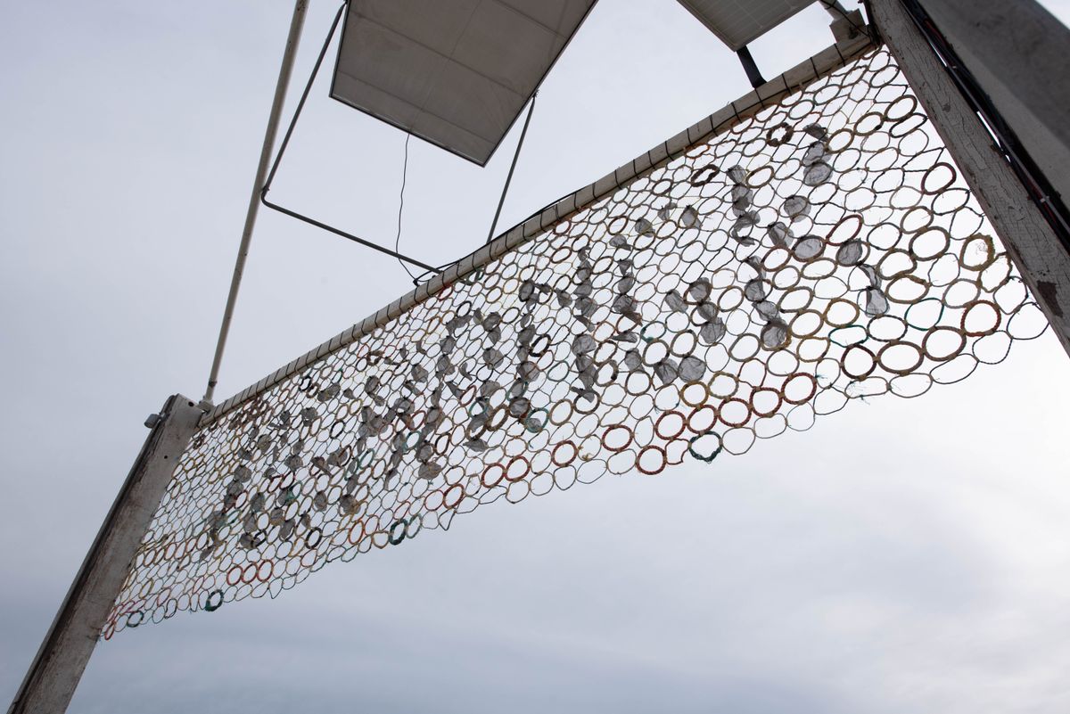 rapidlyclosingwindow... #3/Ngarngk — image 1 of 11
