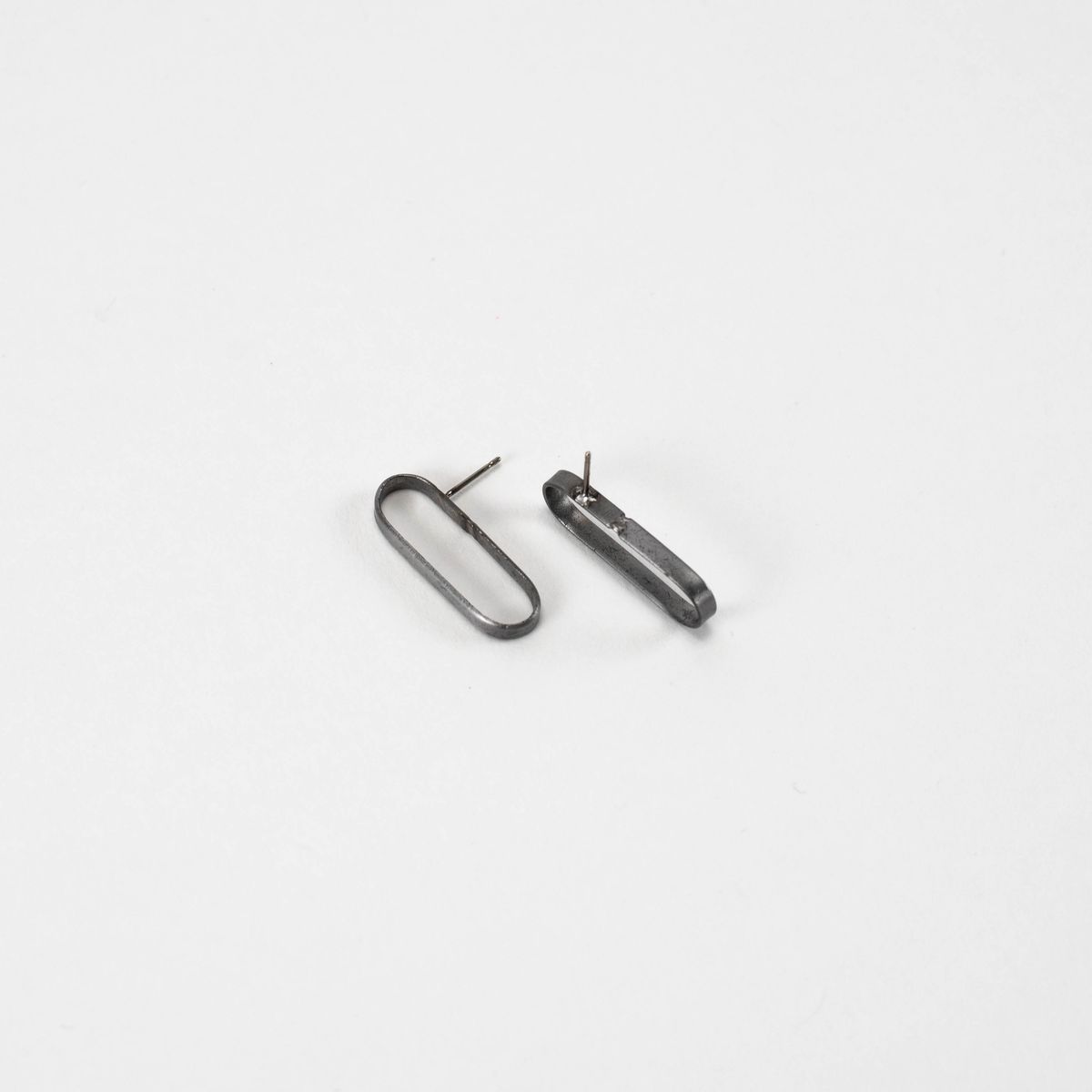 Sweeper Blade Single Link Earrings - Flat Front — image 3 of 8