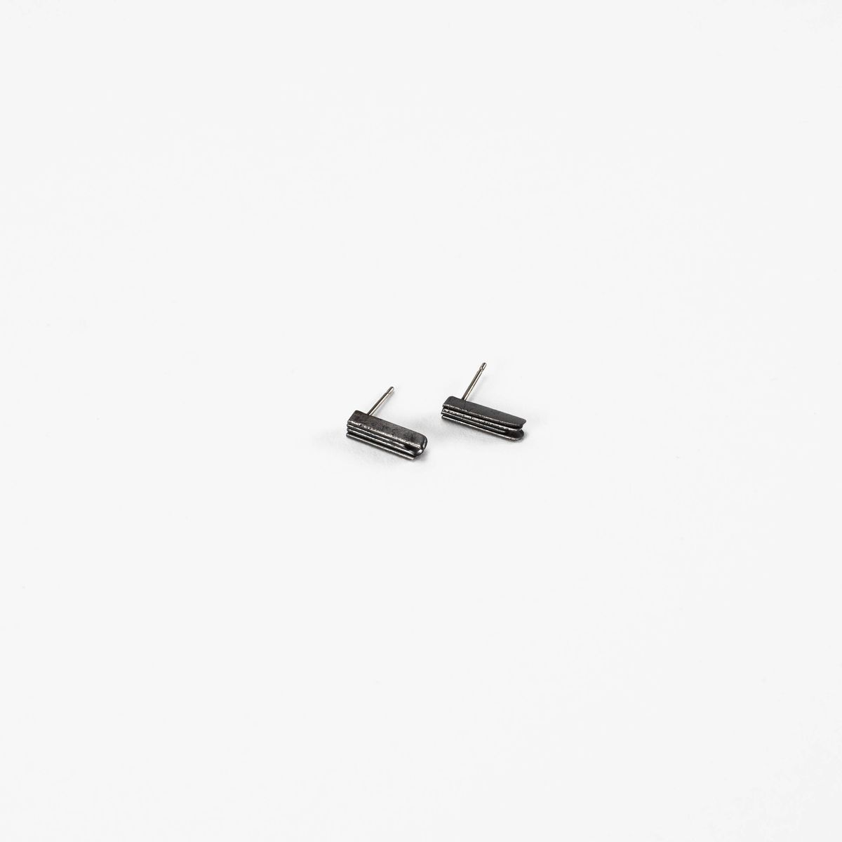 Sweeper Blade End Stack Profile Earrings — image 2 of 6