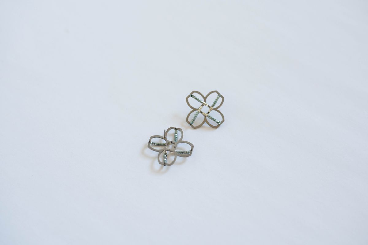 La Geometrie Seed-Bead Quadrant Earrings — image 3 of 3
