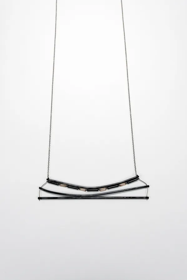 5825 Neckpiece
