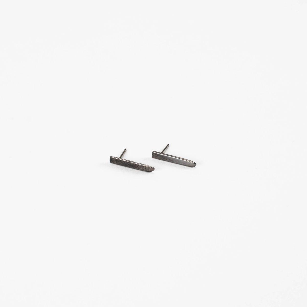 Sweeper Blade Solo End Earrings — image 3 of 4