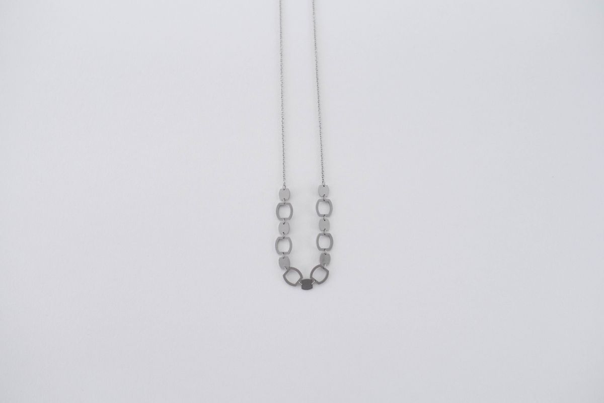 La Geometrie Hollow Barrels Chain — image 1 of 2