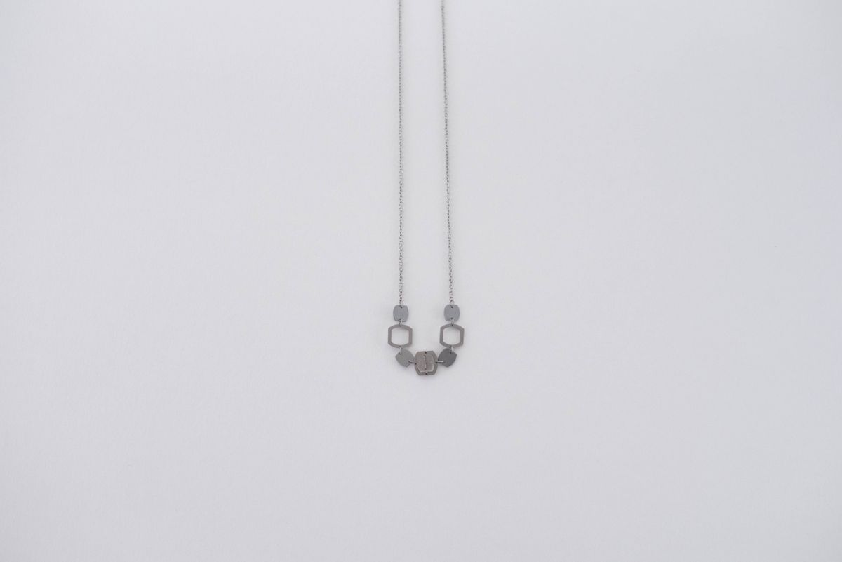 La Geometrie Hollow Barrels Chain — image 2 of 2