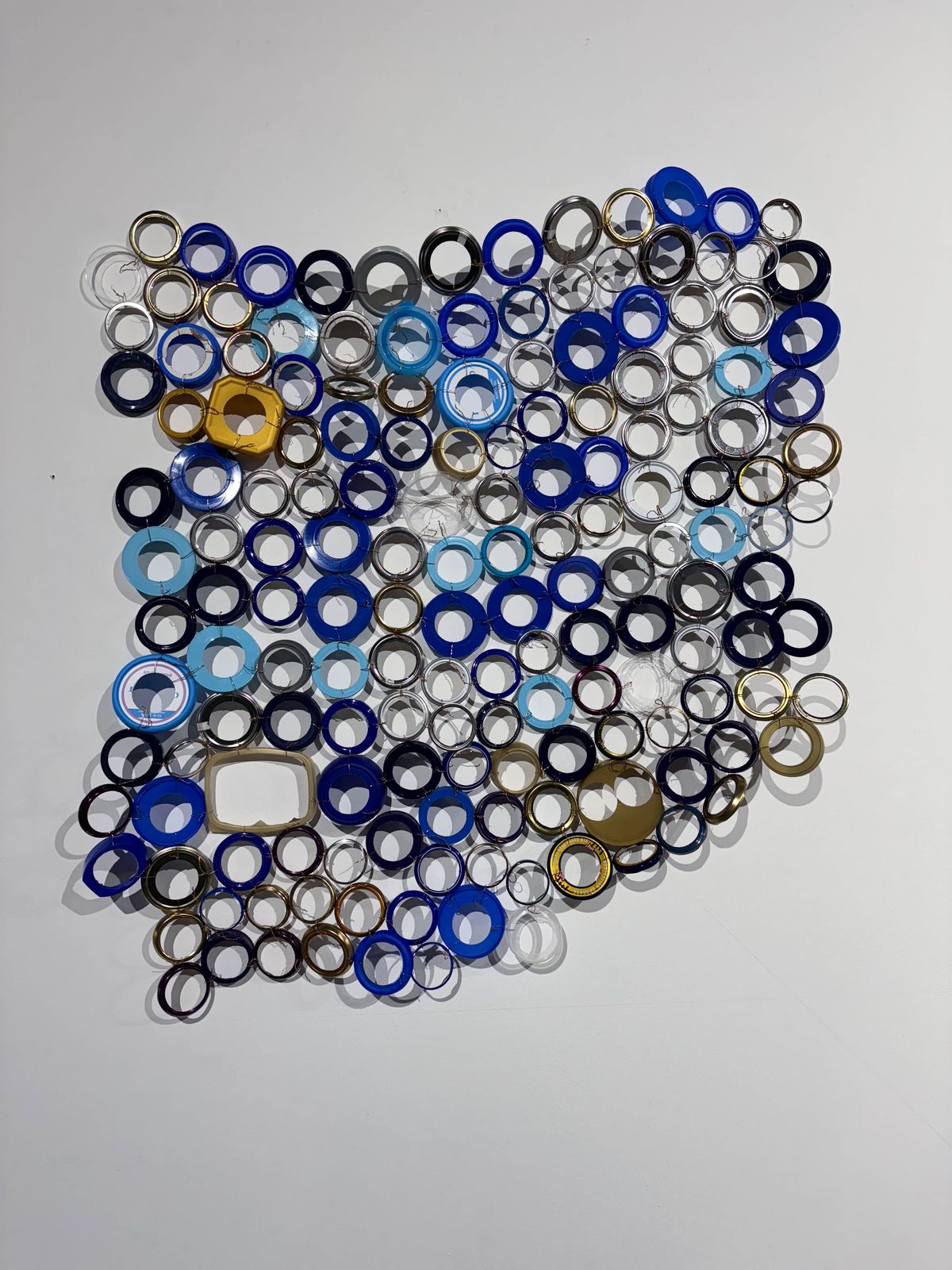 rapidlyclosingwindow... #6 - installation — image 2 of 11