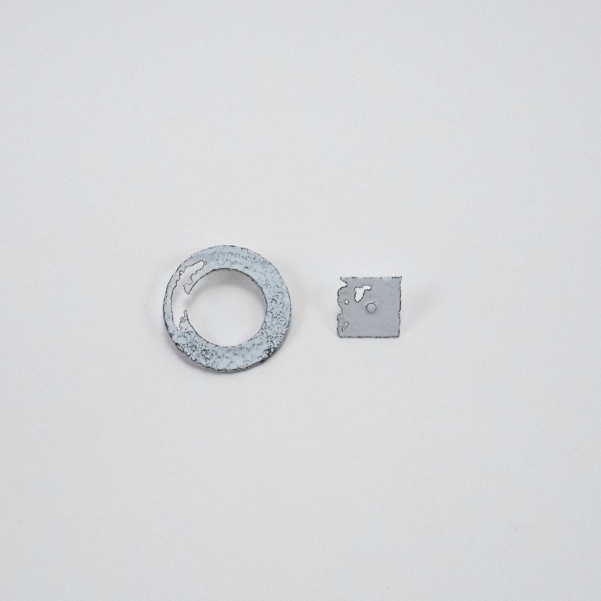 US Circle Pin — image 2 of 2
