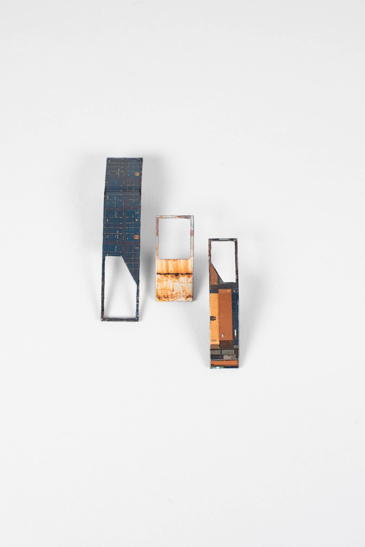 Contain Pin 01 — image 2 of 2