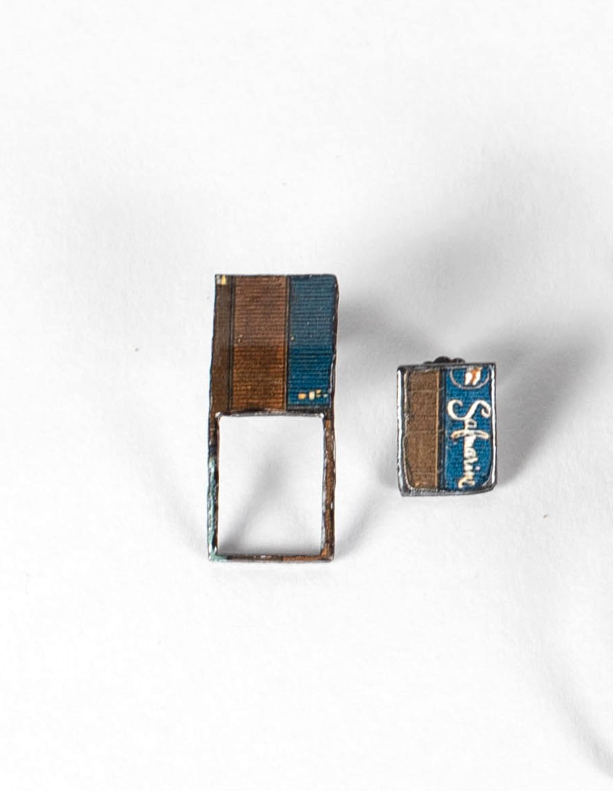 Contain Earrings 01 — image 1 of 2