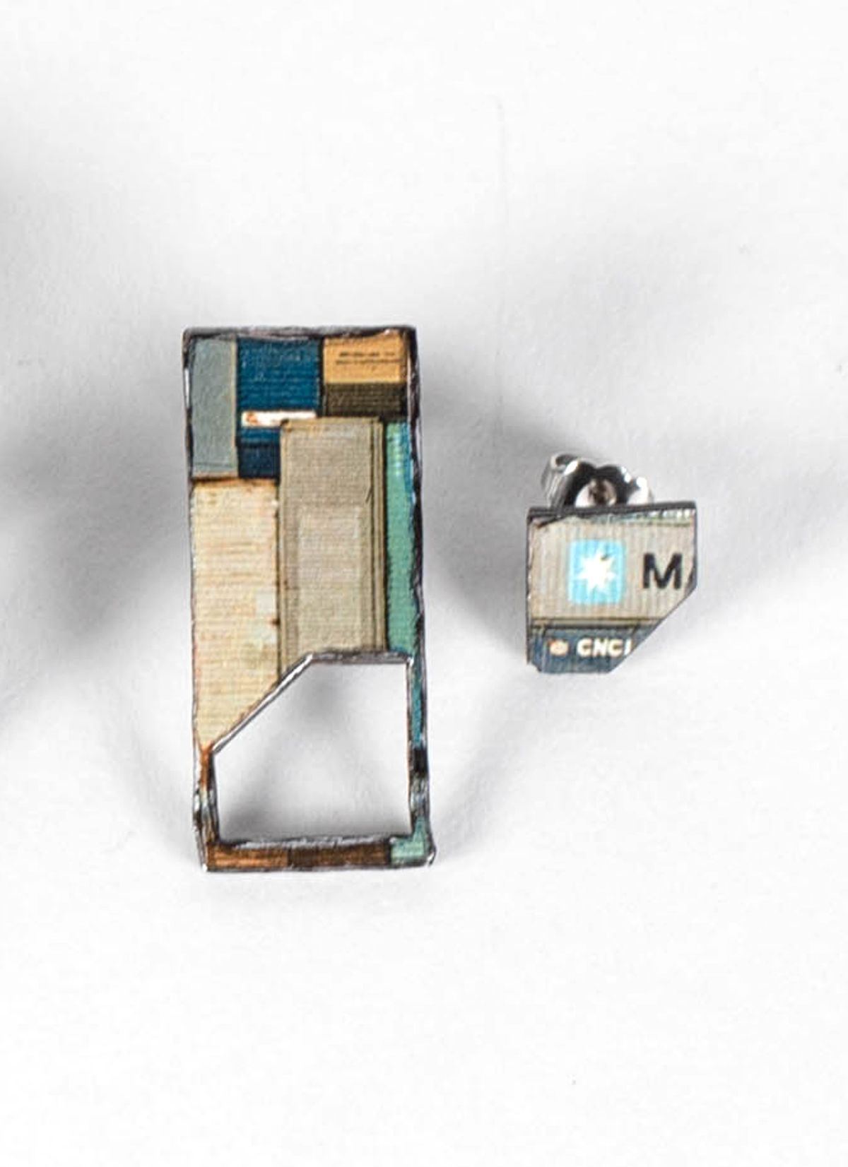 Contain Earrings 03 — image 1 of 2