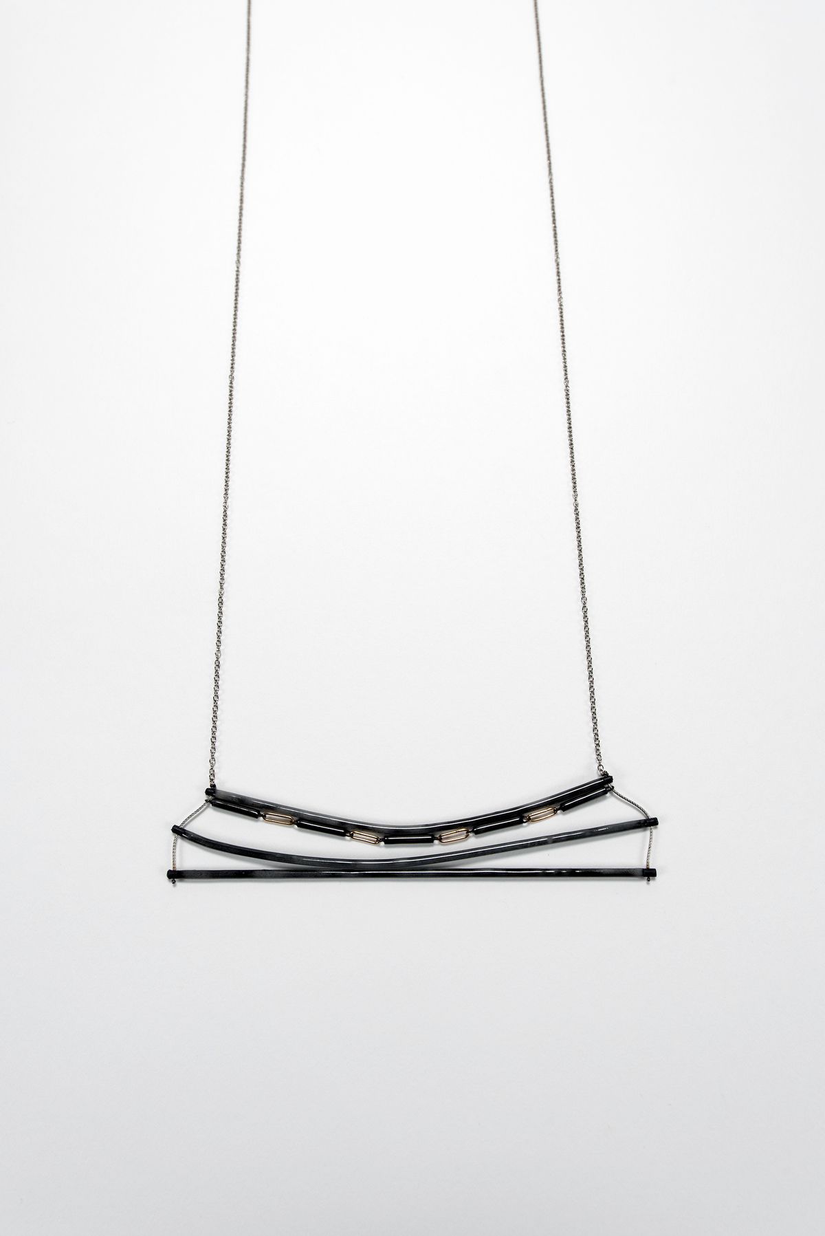 5825 Neckpiece