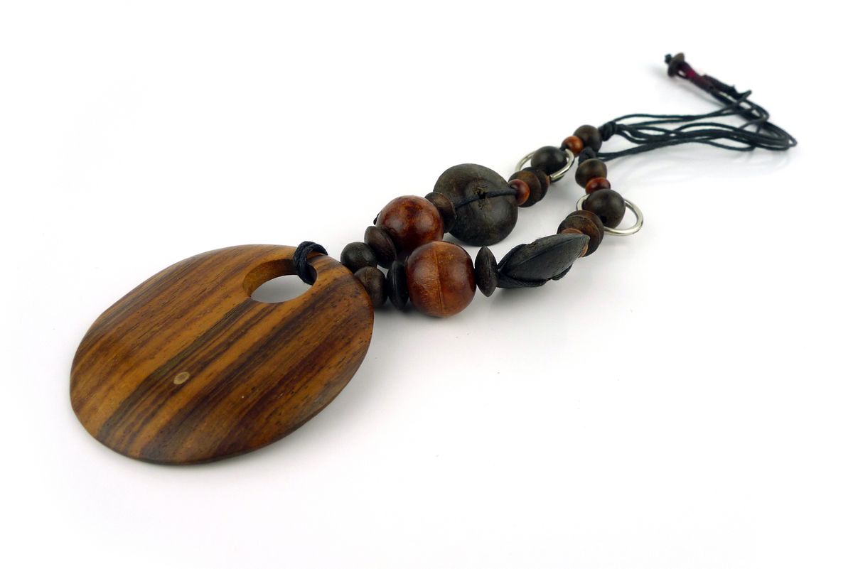 MJC 002 Timber Pendant — image 2 of 2