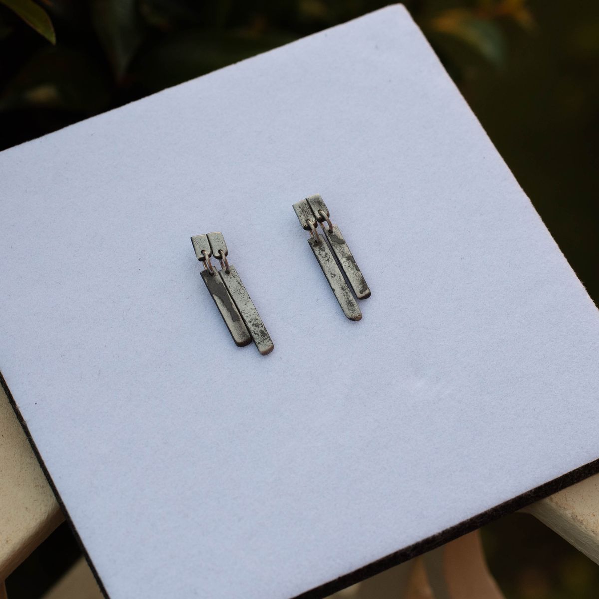 Sweeper Blade Double End Loose Dangle large — image 2 of 2