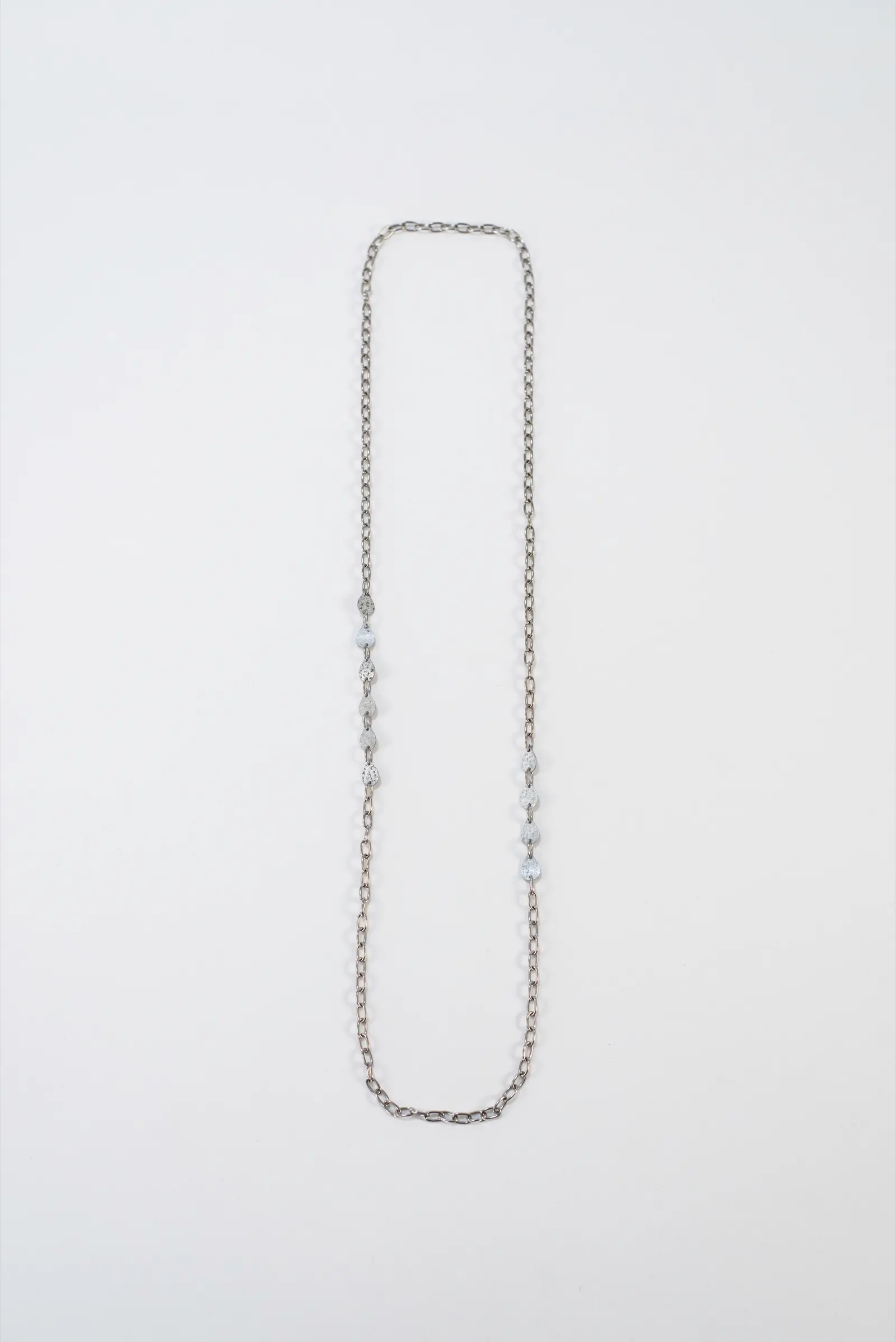 Juukan Tears Offcuts Four and Six Necklace 01
