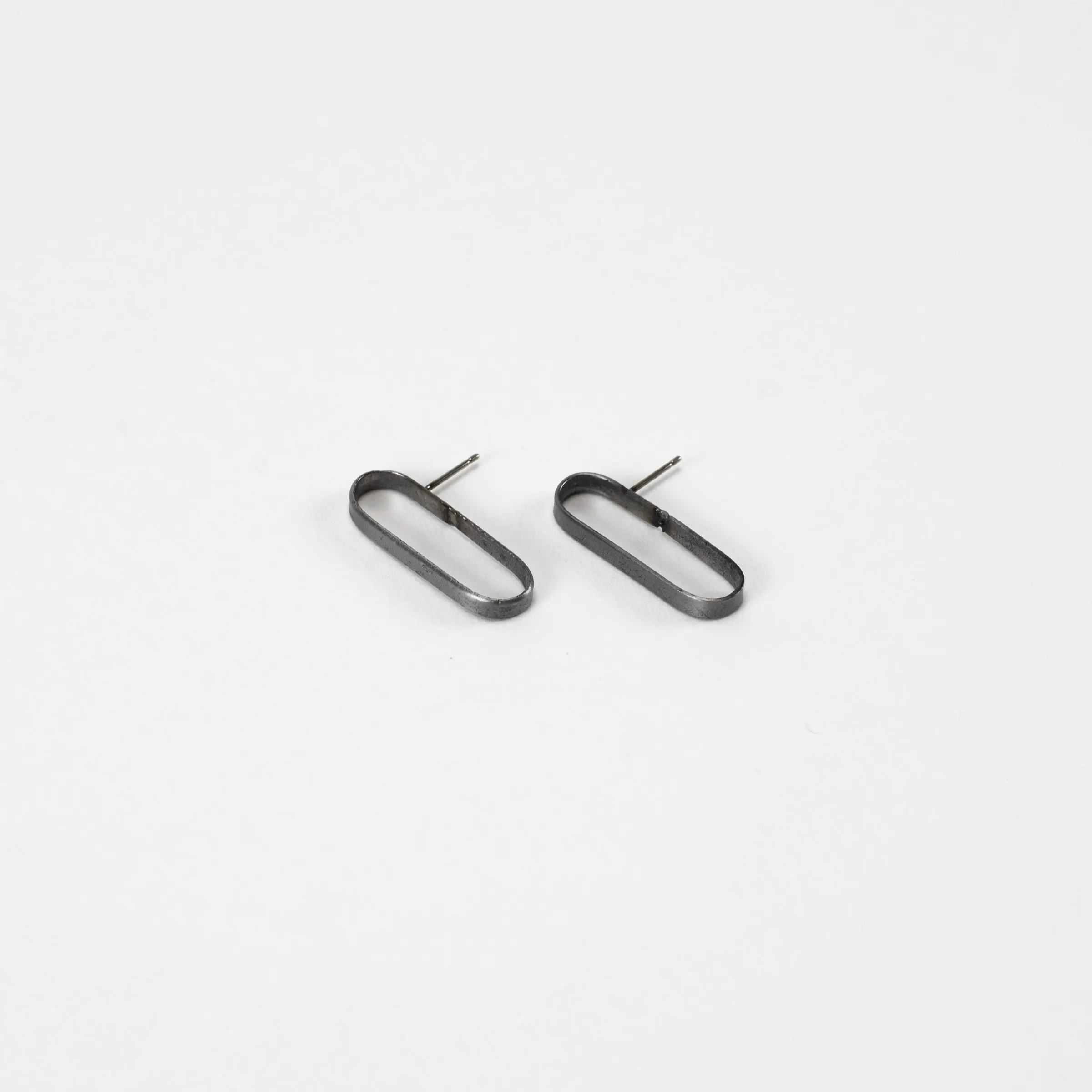 Sweeper Blade Single Link Earrings - Flat Front — image 1 of 8