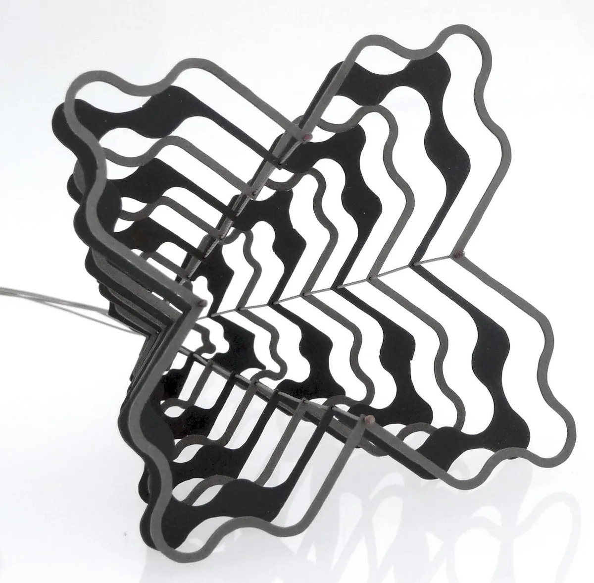 Planar Iteration 1 — image 1 of 3