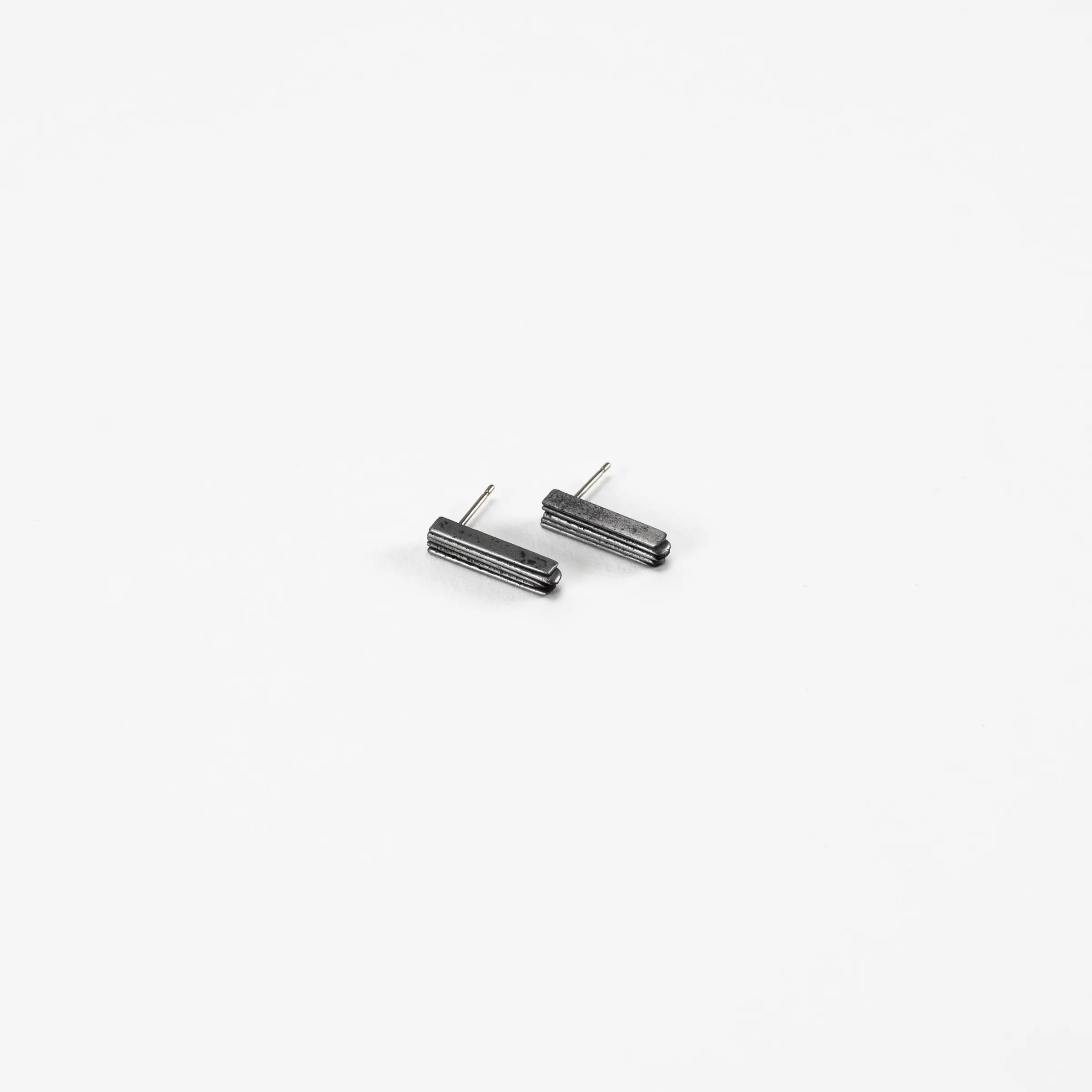 Sweeper Blade End Stack Profile Earrings — image 5 of 6