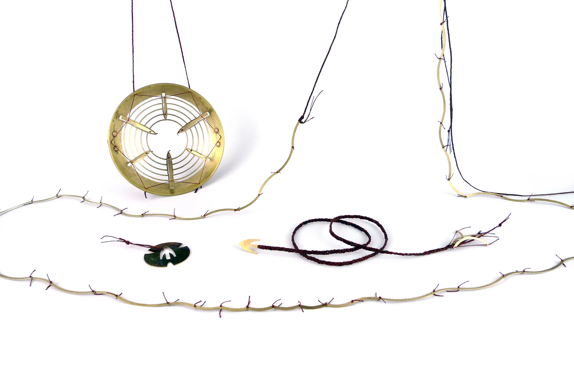 Arrow: Arrow – 1:1, Bow – 1:1, Target & Bull’s-Eye — image 1 of 6