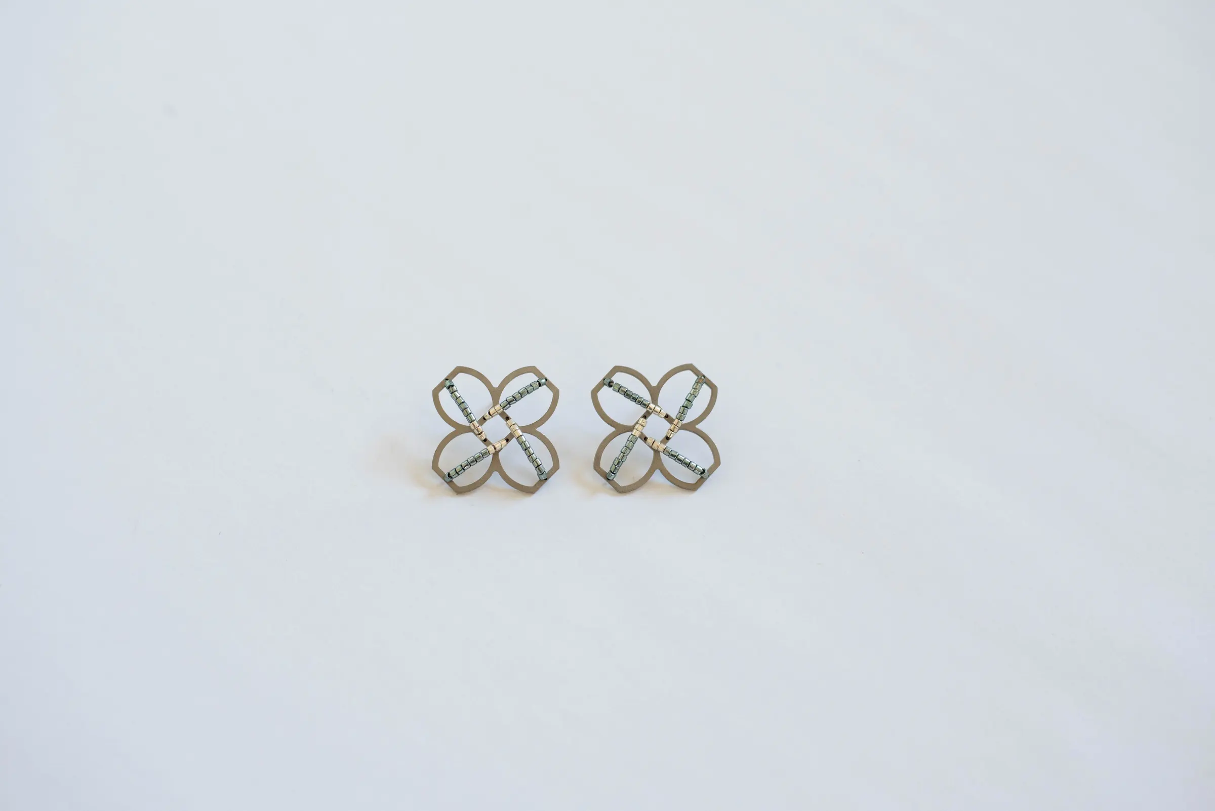 La Geometrie Seed-Bead Quadrant Earrings — image 2 of 3