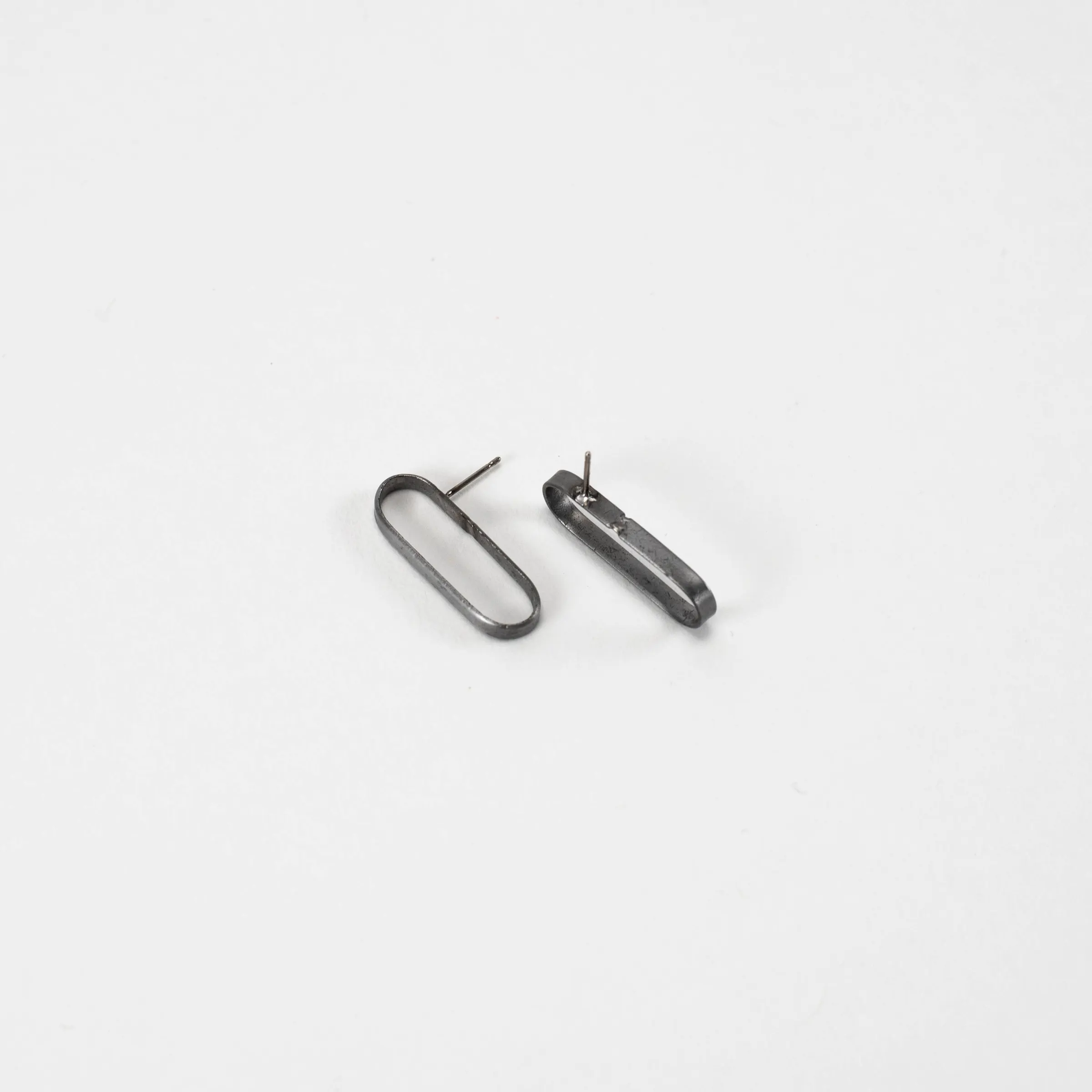 Sweeper Blade Single Link Earrings - Flat Front — image 3 of 8