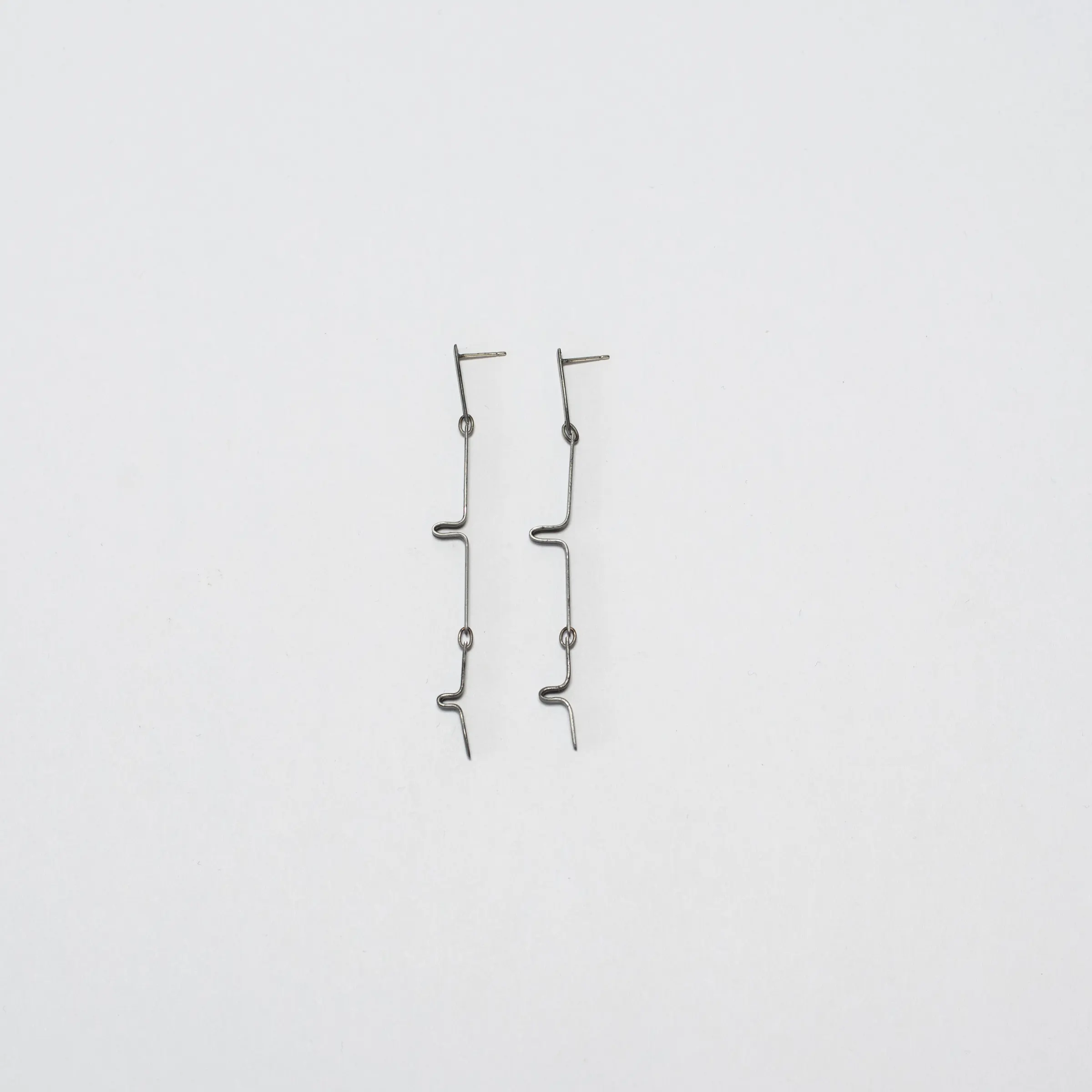Fold chain - double earring — image 1 of 3